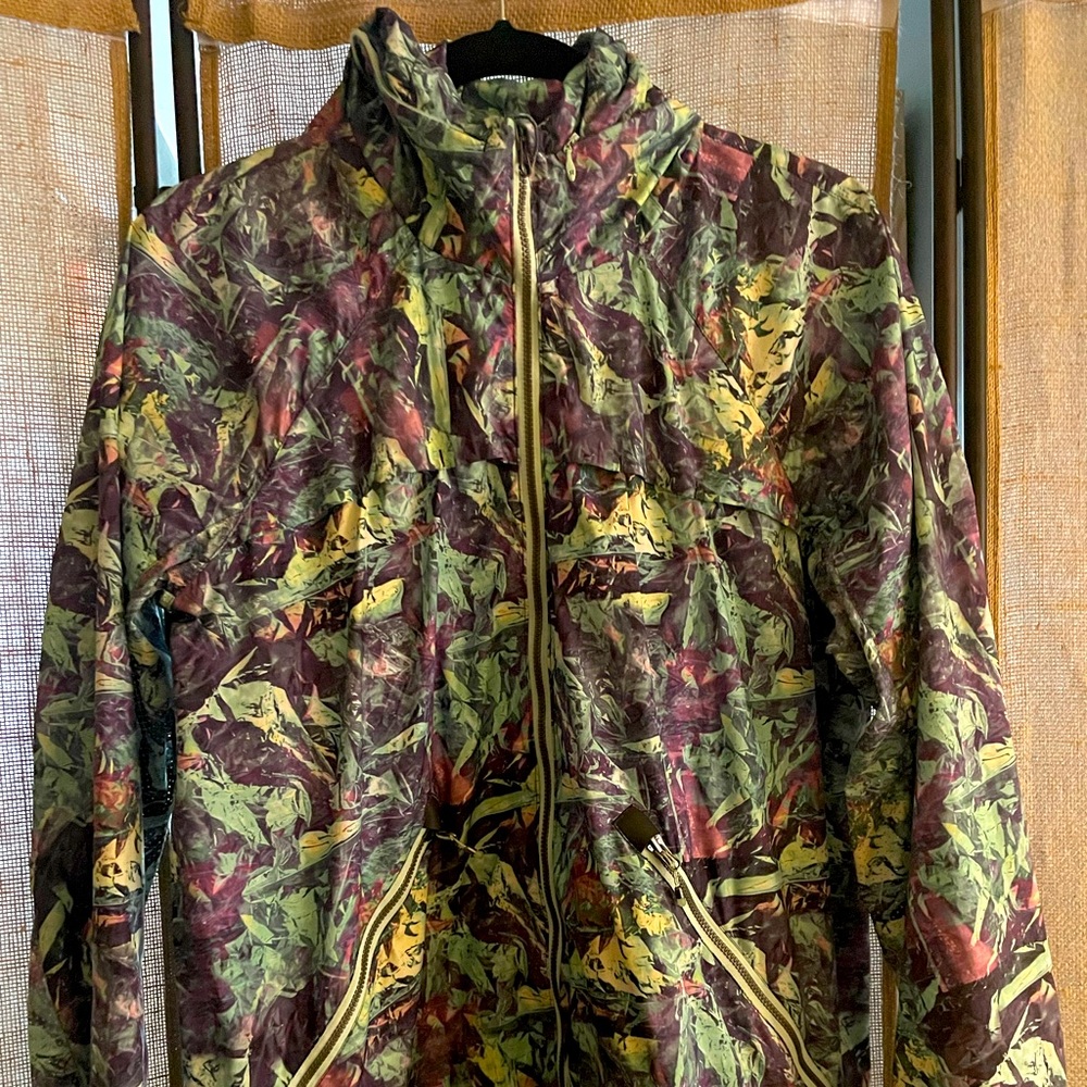 LuLuLemon rain jacket size 10